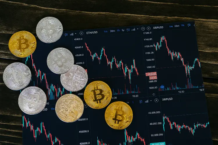 Strategi Investasi Kripto Jangka Panjang di Tengah Dinamika Pasar Global